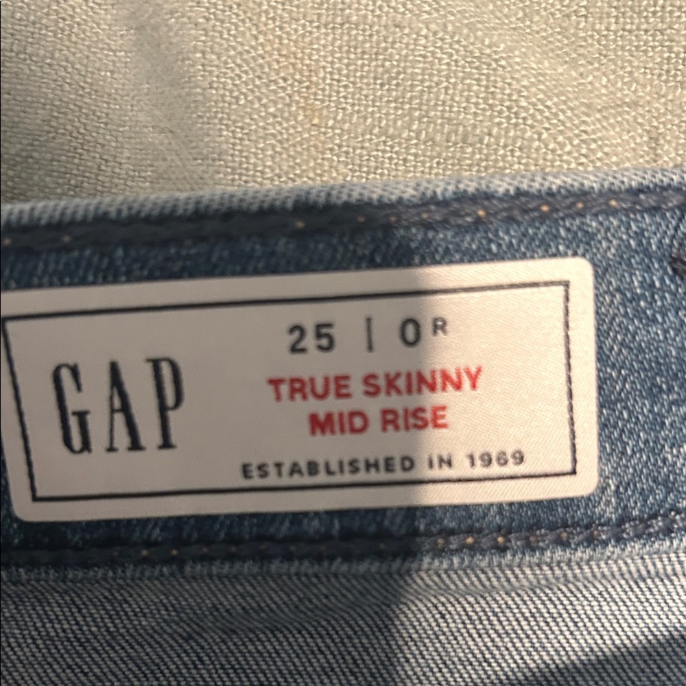GAP Mid Rise True Skinny Jeans - Blue